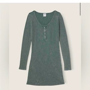 Nwt pink Henley waffle dress dark green